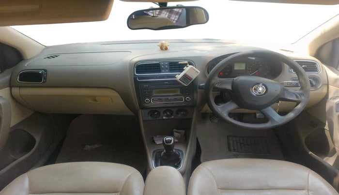 2013 Skoda Rapid AMBITION 1.6 MPI MT PLUS, Petrol, Manual, 74,932 km, interior