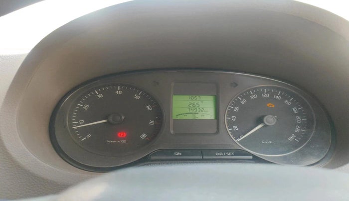 2013 Skoda Rapid AMBITION 1.6 MPI MT PLUS, Petrol, Manual, 74,932 km, interior