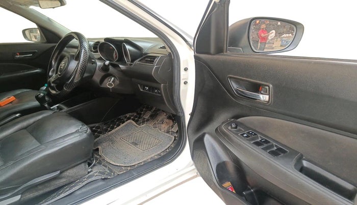 2023 Maruti Swift VXI CNG, CNG, Manual, 75,975 km, interior