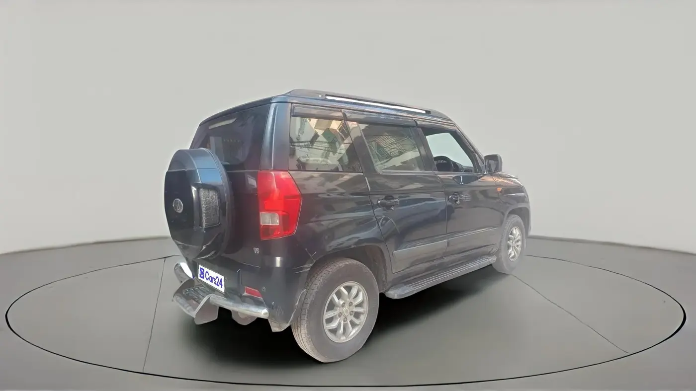2016 Mahindra TUV300 T8, Diesel, Manual, 44,574 km, exterior