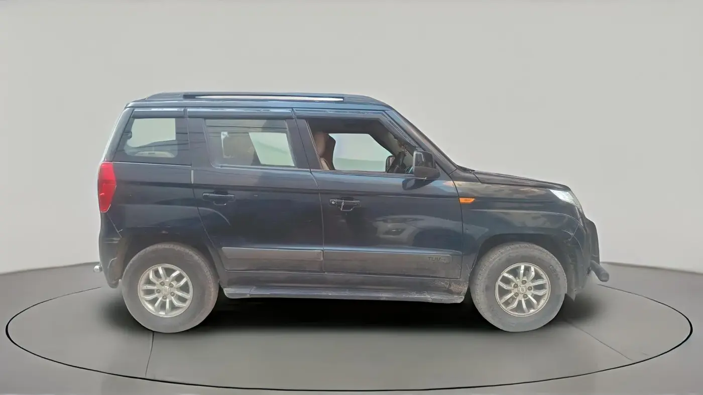 2016 Mahindra TUV300 T8, Diesel, Manual, 44,574 km, exterior