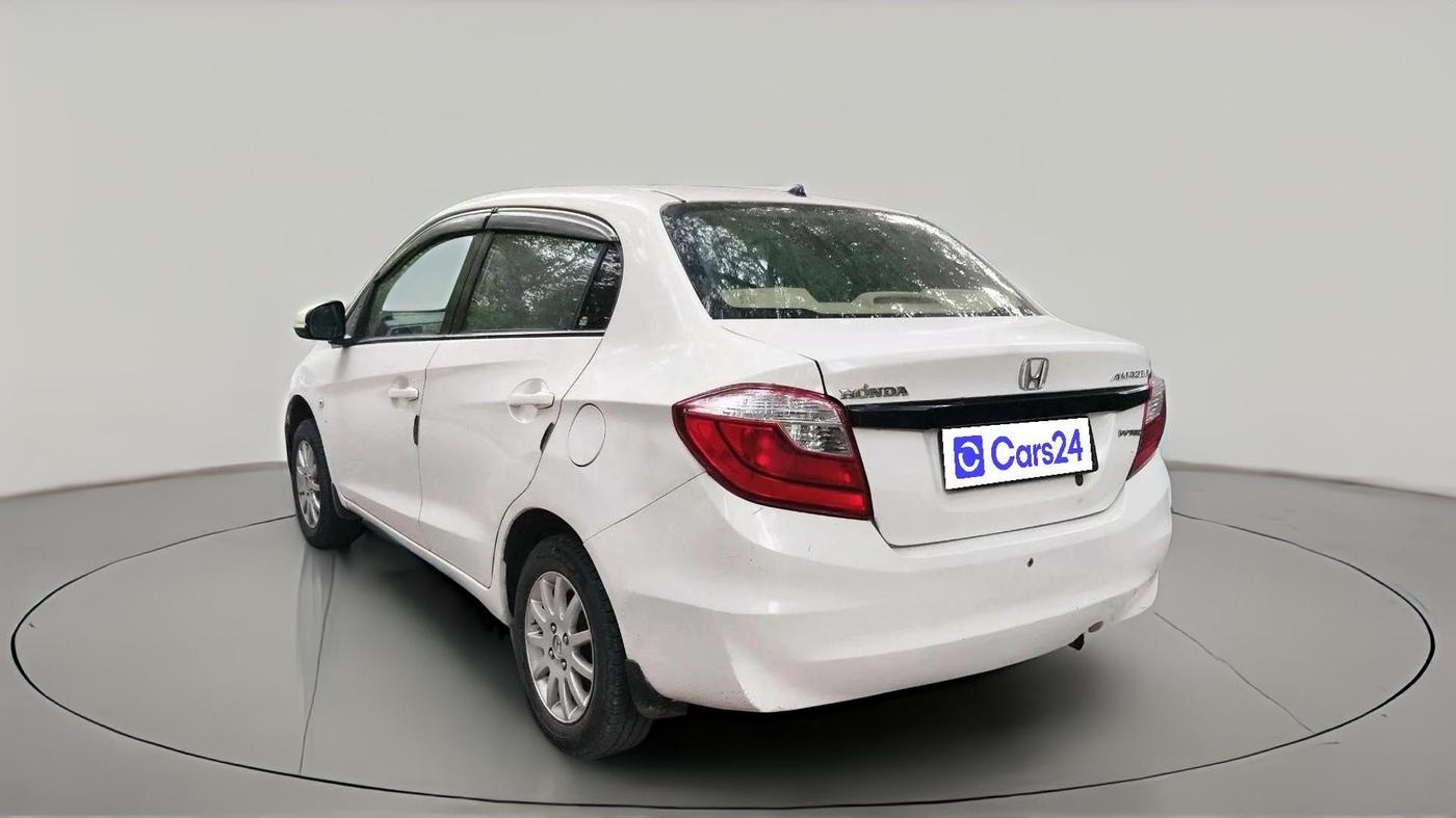 2017 Honda Amaze 1.2L I-VTEC S, CNG, Manual, 1,29,745 km, exterior