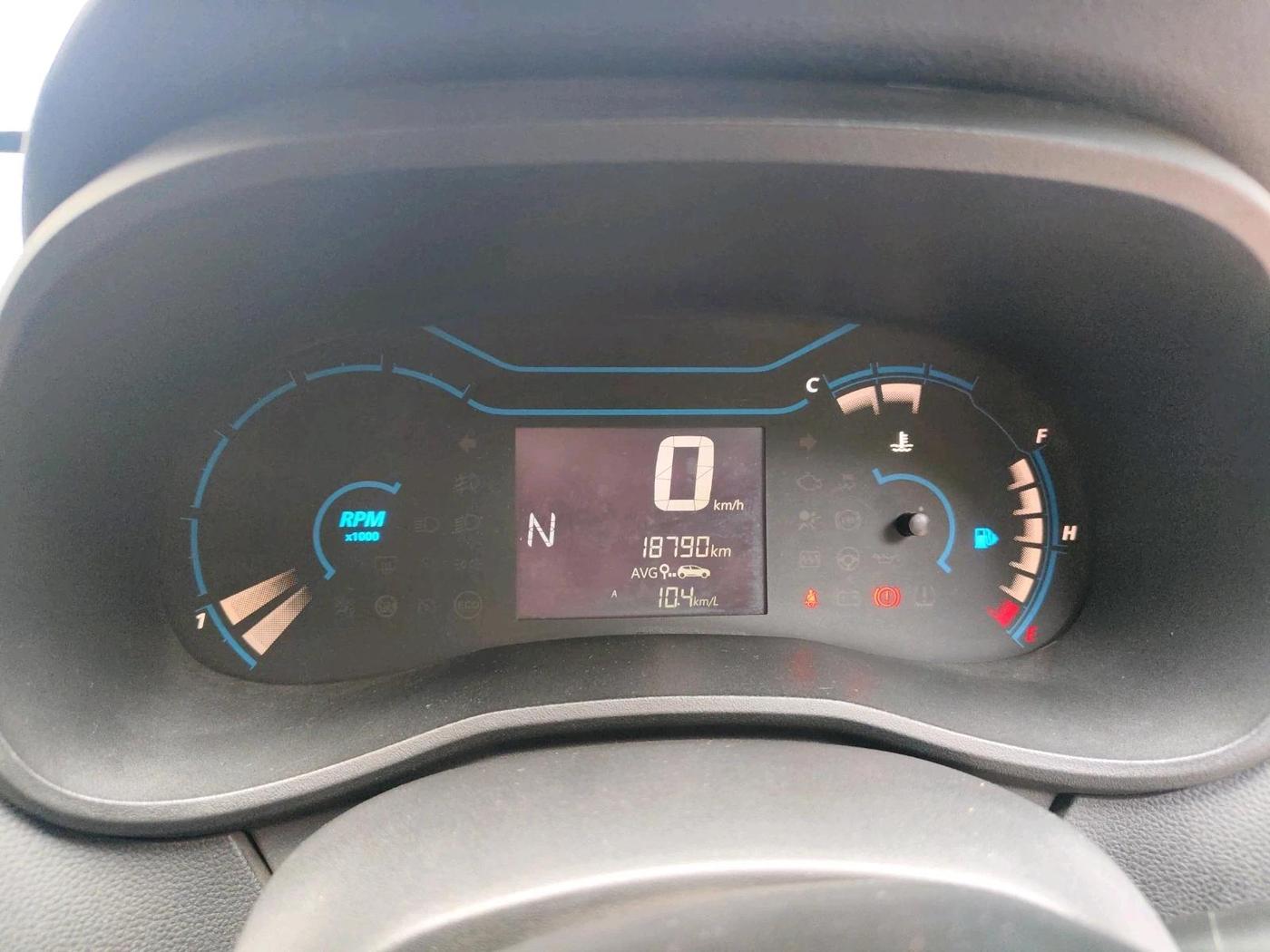 2022 Renault Kwid RXT 1.0 AMT, Petrol, Automatic, 18,790 km, interior