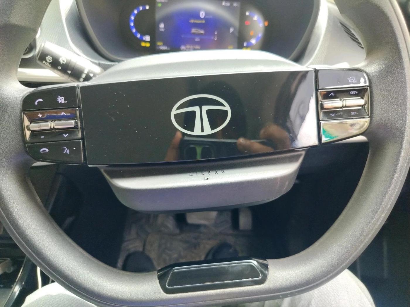 2025 Tata NEXON CREATIVE PLUS 1.2 REVOTRON 7 DCA, Petrol, Automatic, 9,084 km, interior