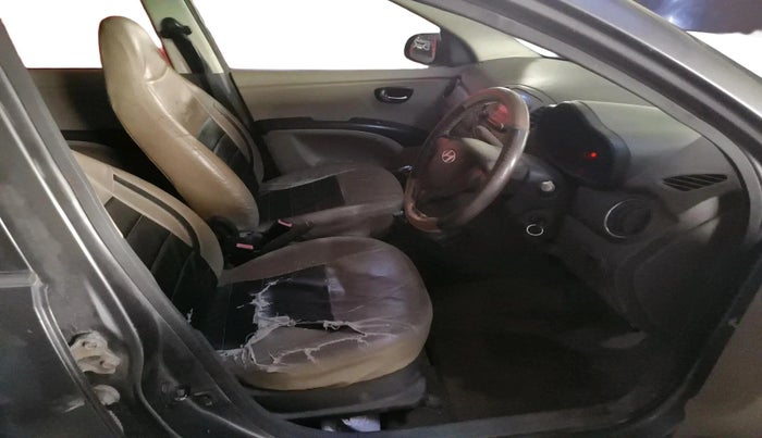 2011 Hyundai i10 MAGNA 1.2, CNG, Manual, 80,233 km, interior