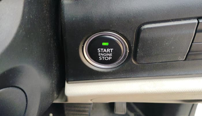 2024 Tata ALTROZ XZA + SUNROOF, Petrol, Automatic, 19,469 km, interior