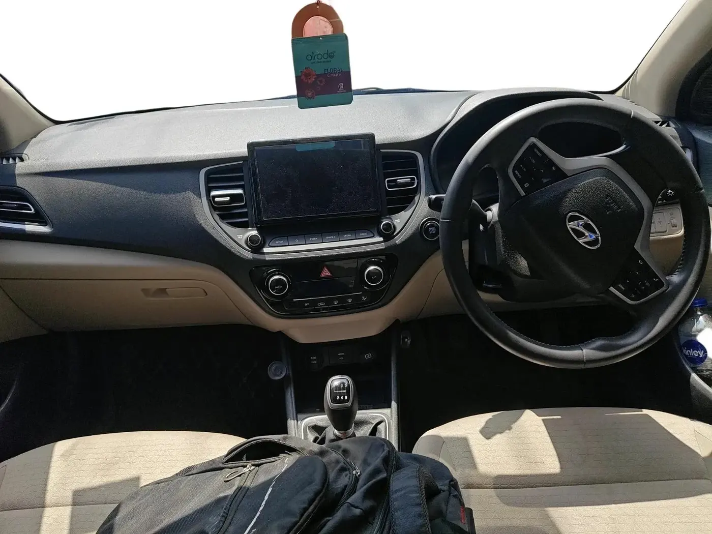 2022 Hyundai Verna SX 1.5 VTVT, Petrol, Manual, 23,750 km, interior