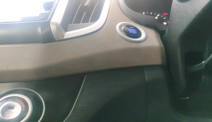 2018 Hyundai Creta SX (O) 1.6 DIESEL, Diesel, Manual, 1,04,253 km, interior