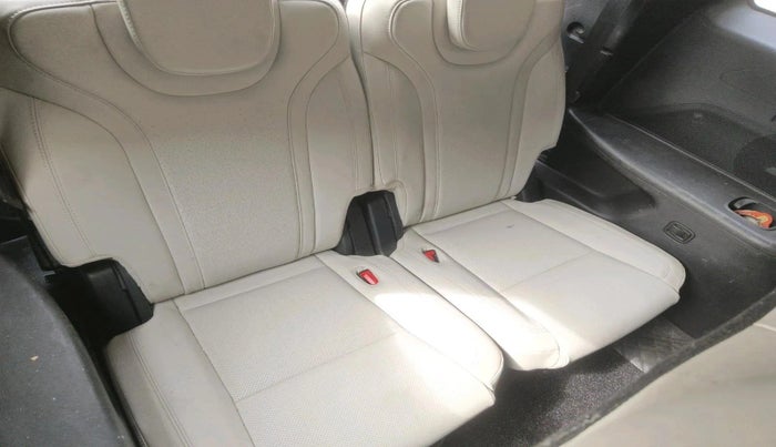 2023 Mahindra XUV700 AX 7 D MT 7 STR, Diesel, Manual, 70,288 km, interior