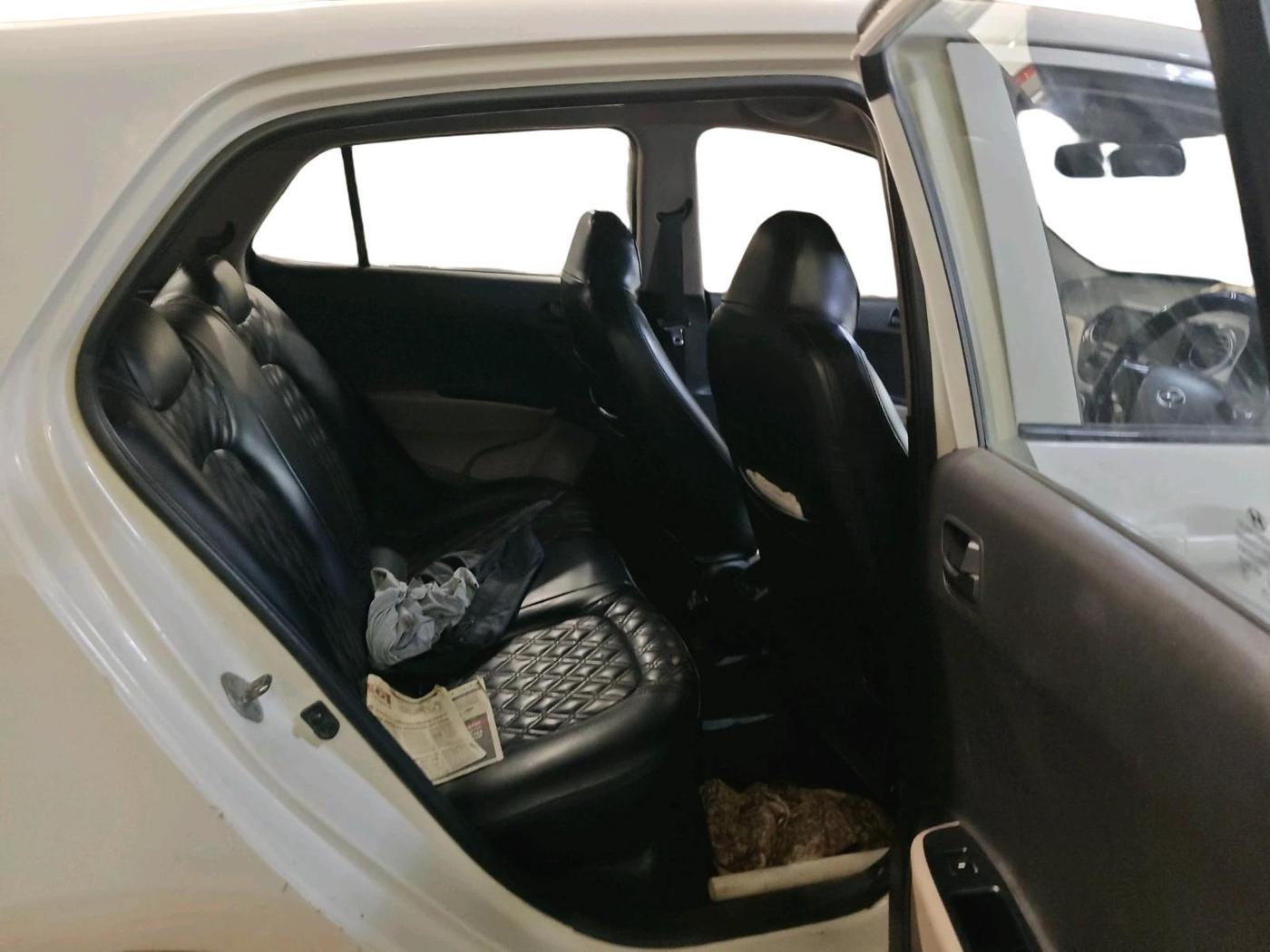 2016 Hyundai Grand i10 MAGNA 1.2 KAPPA VTVT, CNG, Manual, 78,247 km, interior