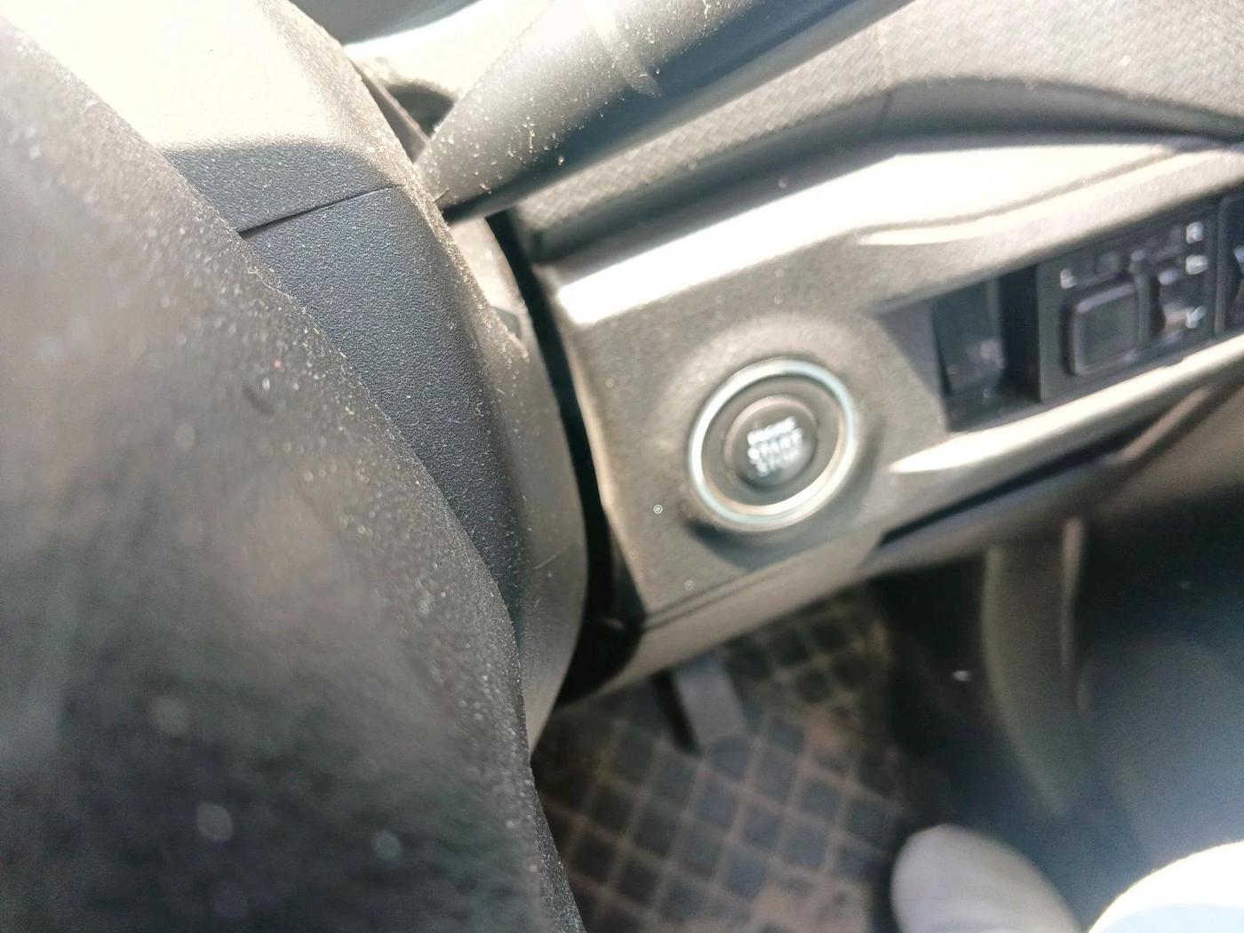 2022 Maruti Vitara Brezza VXI, Petrol, Manual, 77,300 km, interior