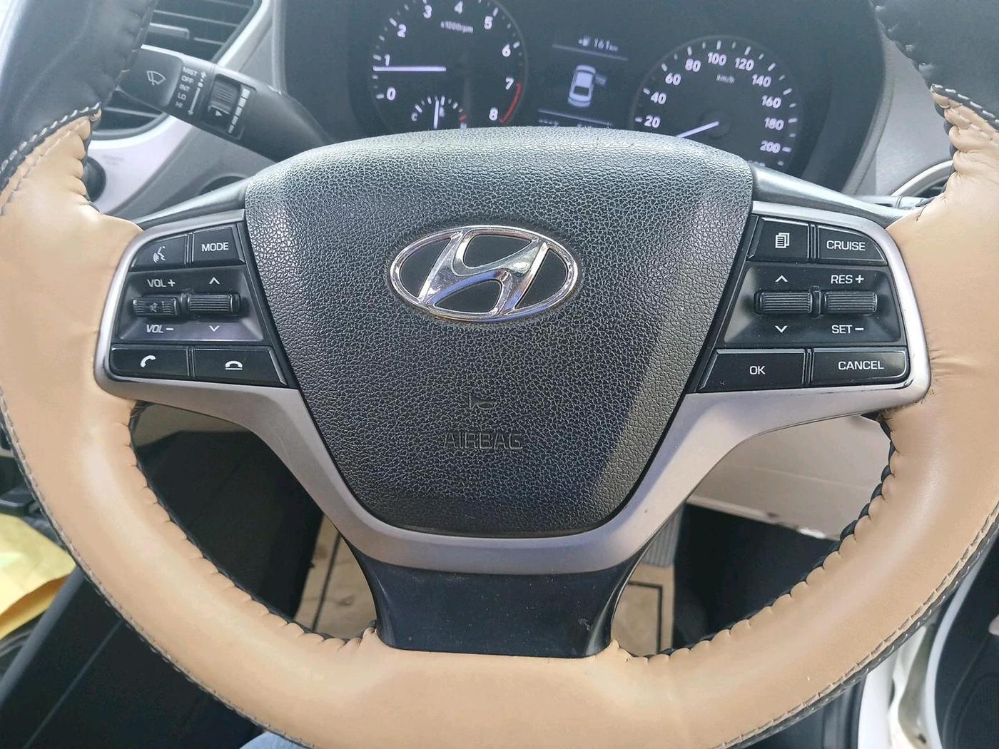 2019 Hyundai Verna 1.6 VTVT SX, Petrol, Manual, 56,712 km, interior