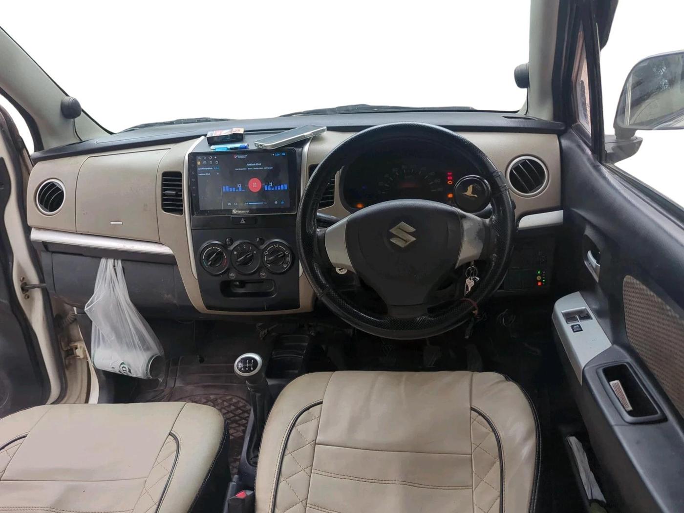 2016 Maruti Wagon R 1.0 LXI, Petrol, Manual, 81,801 km, interior