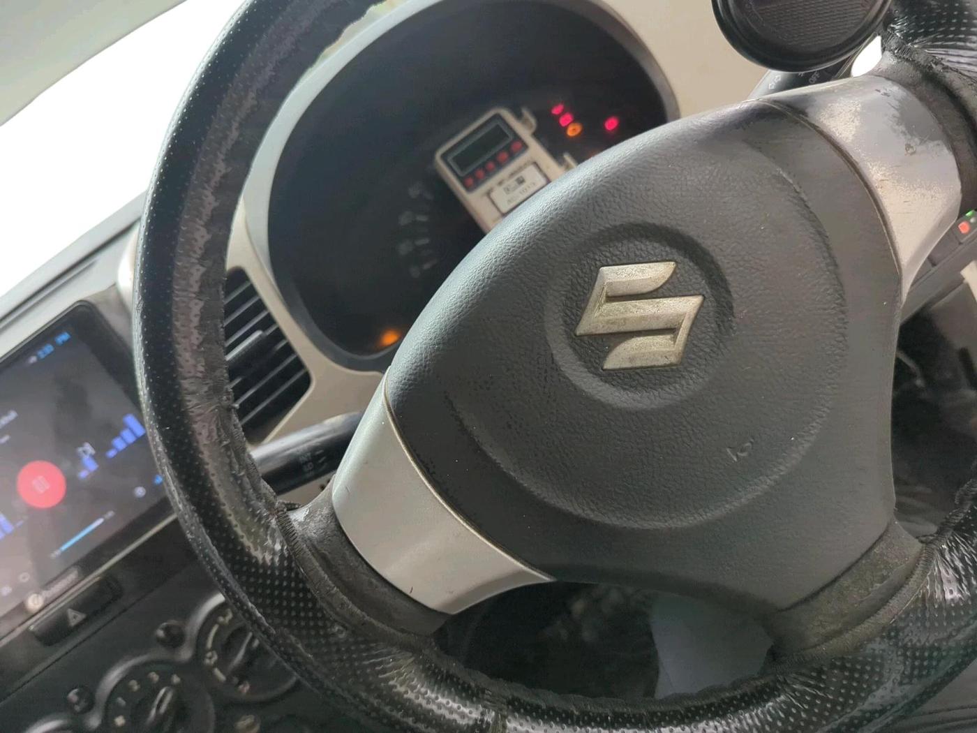 2016 Maruti Wagon R 1.0 LXI, Petrol, Manual, 81,801 km, interior
