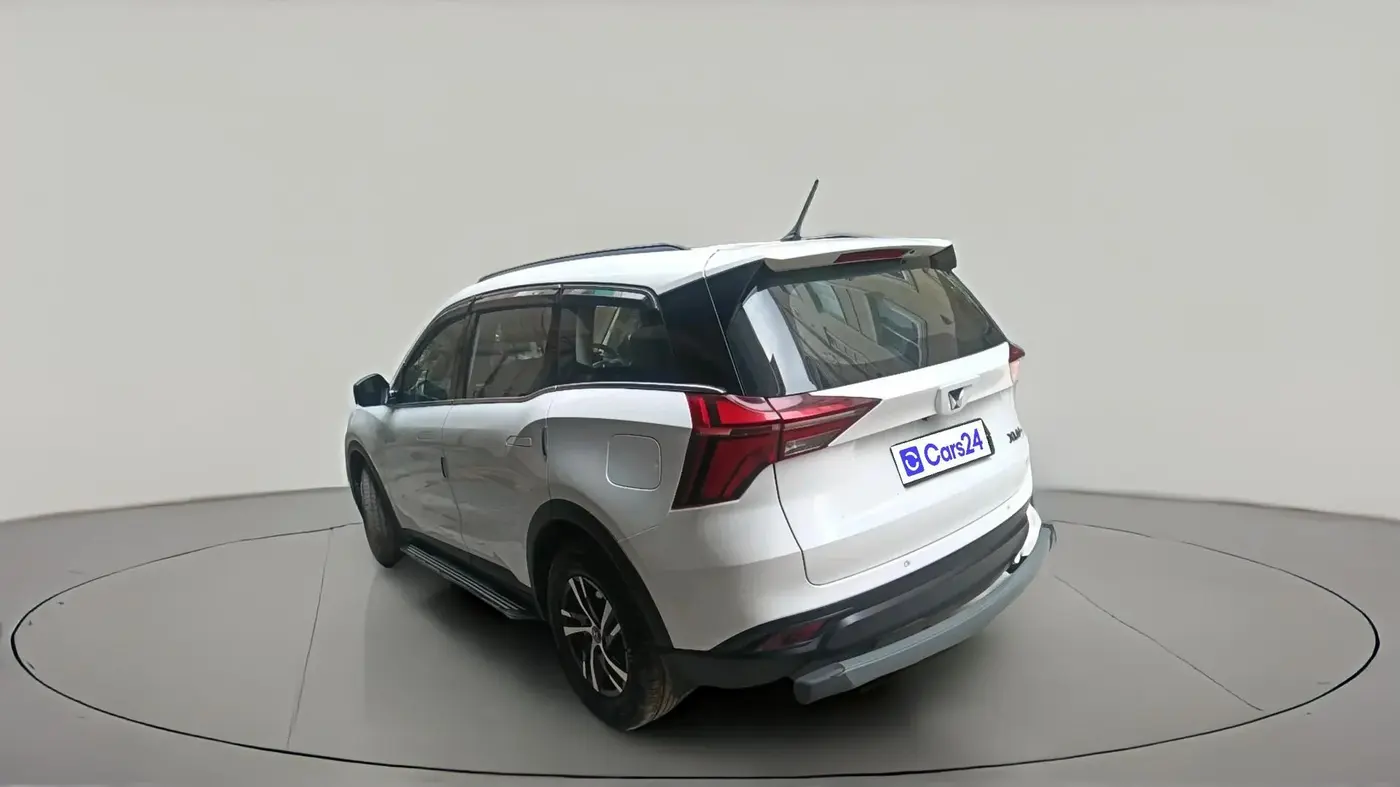 2023 Mahindra XUV700 MX P MT 5 STR, Petrol, Manual, 26,426 km, exterior