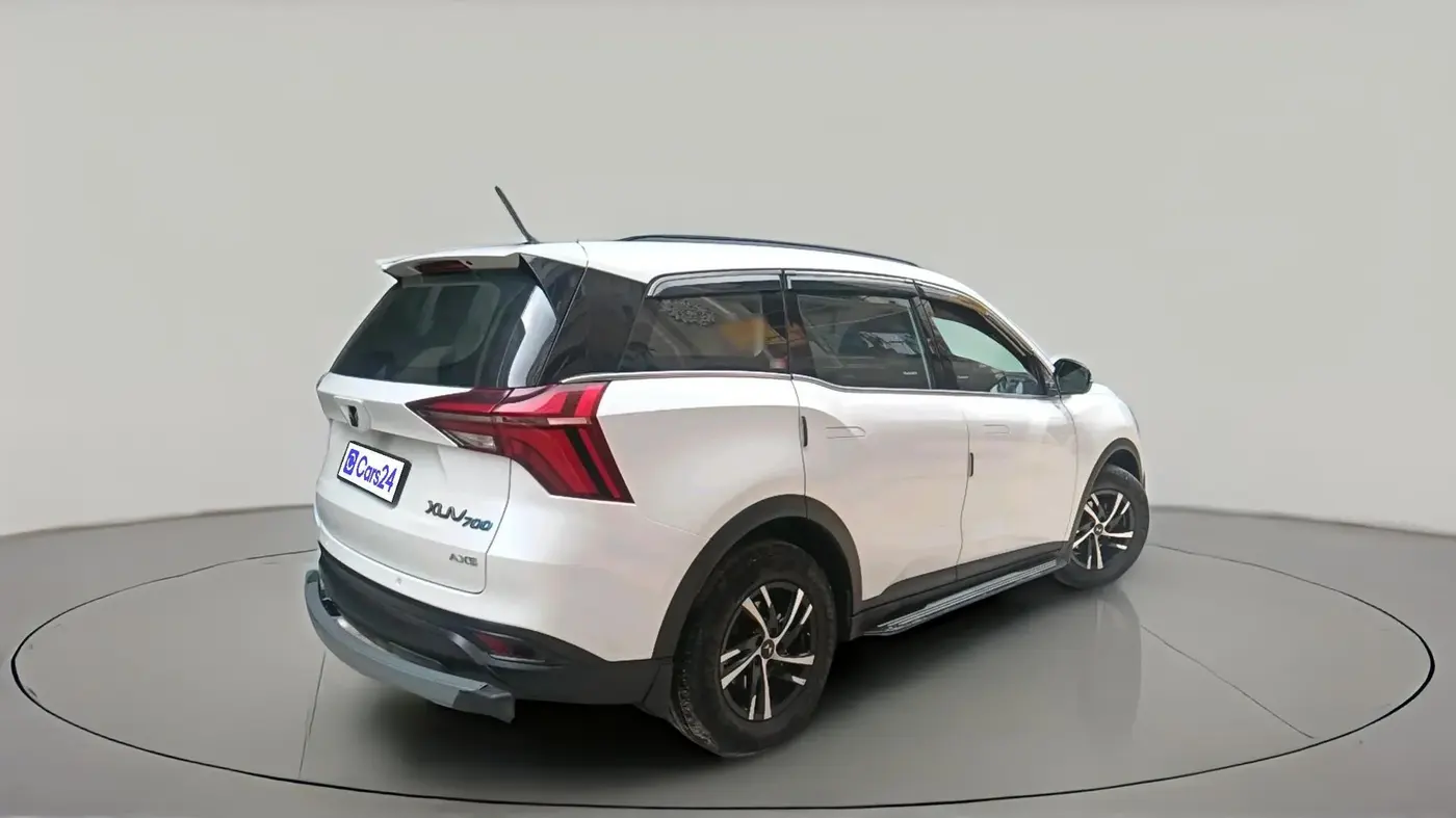 2023 Mahindra XUV700 MX P MT 5 STR, Petrol, Manual, 26,426 km, exterior