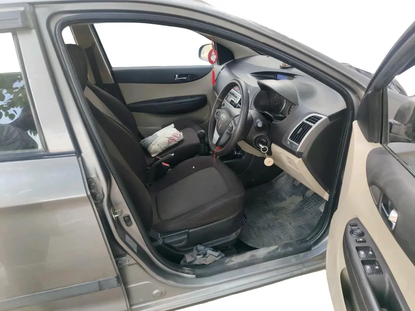 2013 Hyundai i20 SPORTZ 1.2, Petrol, Manual, 54,409 km, interior