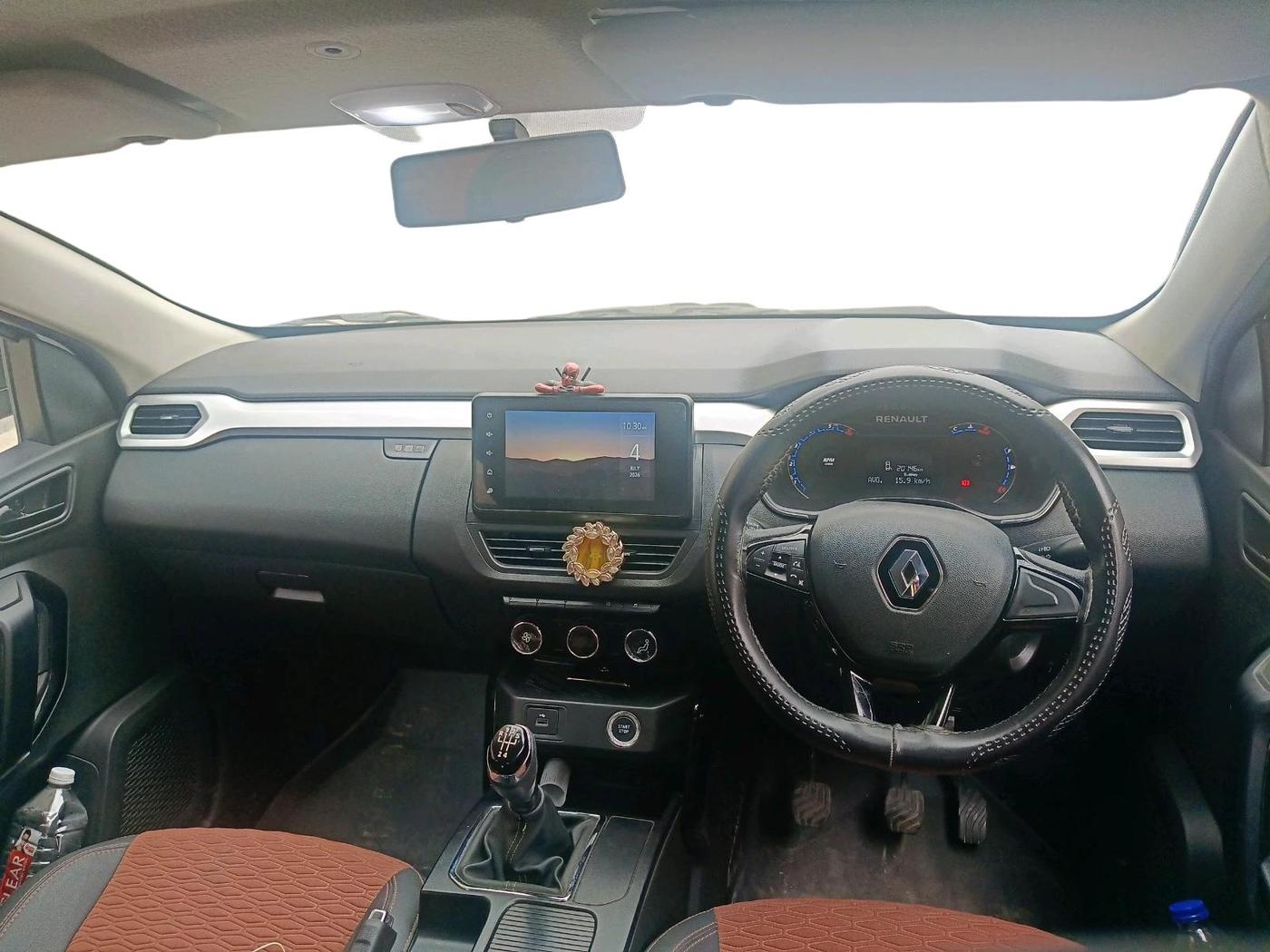 2024 Renault Kiger RXT (O) MT, Petrol, Manual, 20,146 km, interior