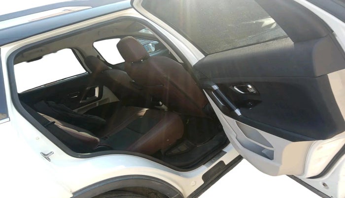 2022 Tata Safari XTA PLUS, Diesel, Automatic, 32,215 km, interior