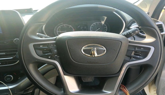 2022 Tata Safari XTA PLUS, Diesel, Automatic, 32,215 km, interior