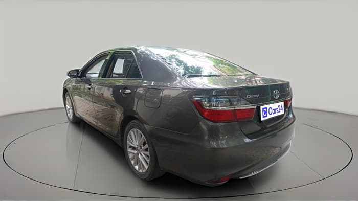 2017 Toyota Camry HYBRID, Hybrid, Automatic, 1,06,972 km, exterior