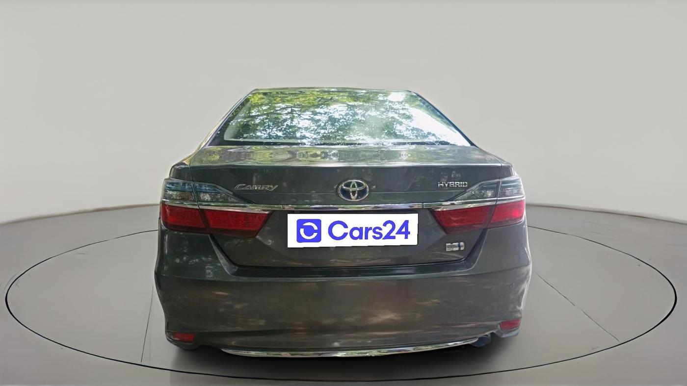 2017 Toyota Camry HYBRID, Hybrid, Automatic, 1,06,972 km, exterior