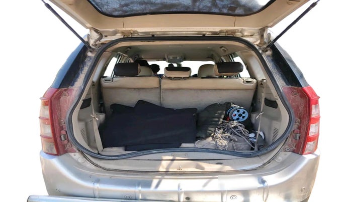 2017 Mahindra XUV500 W6 1.99, Diesel, Manual, 1,43,587 km, exterior