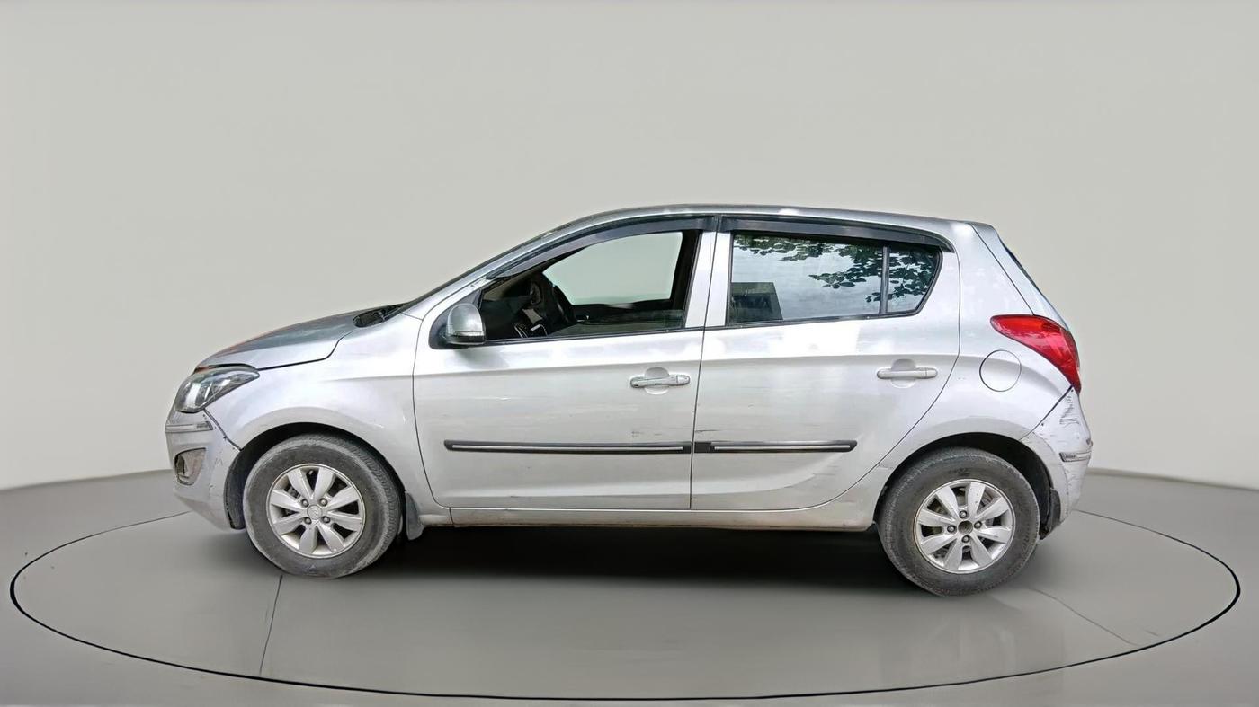 2013 Hyundai i20 SPORTZ 1.2, Petrol, Manual, 97,943 km, exterior