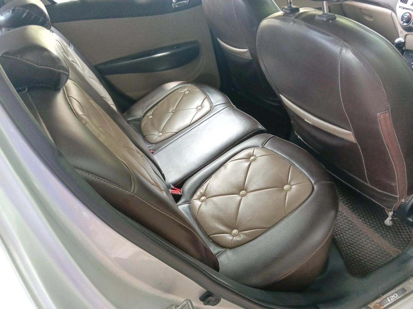 2013 Hyundai i20 SPORTZ 1.2, Petrol, Manual, 97,943 km, interior