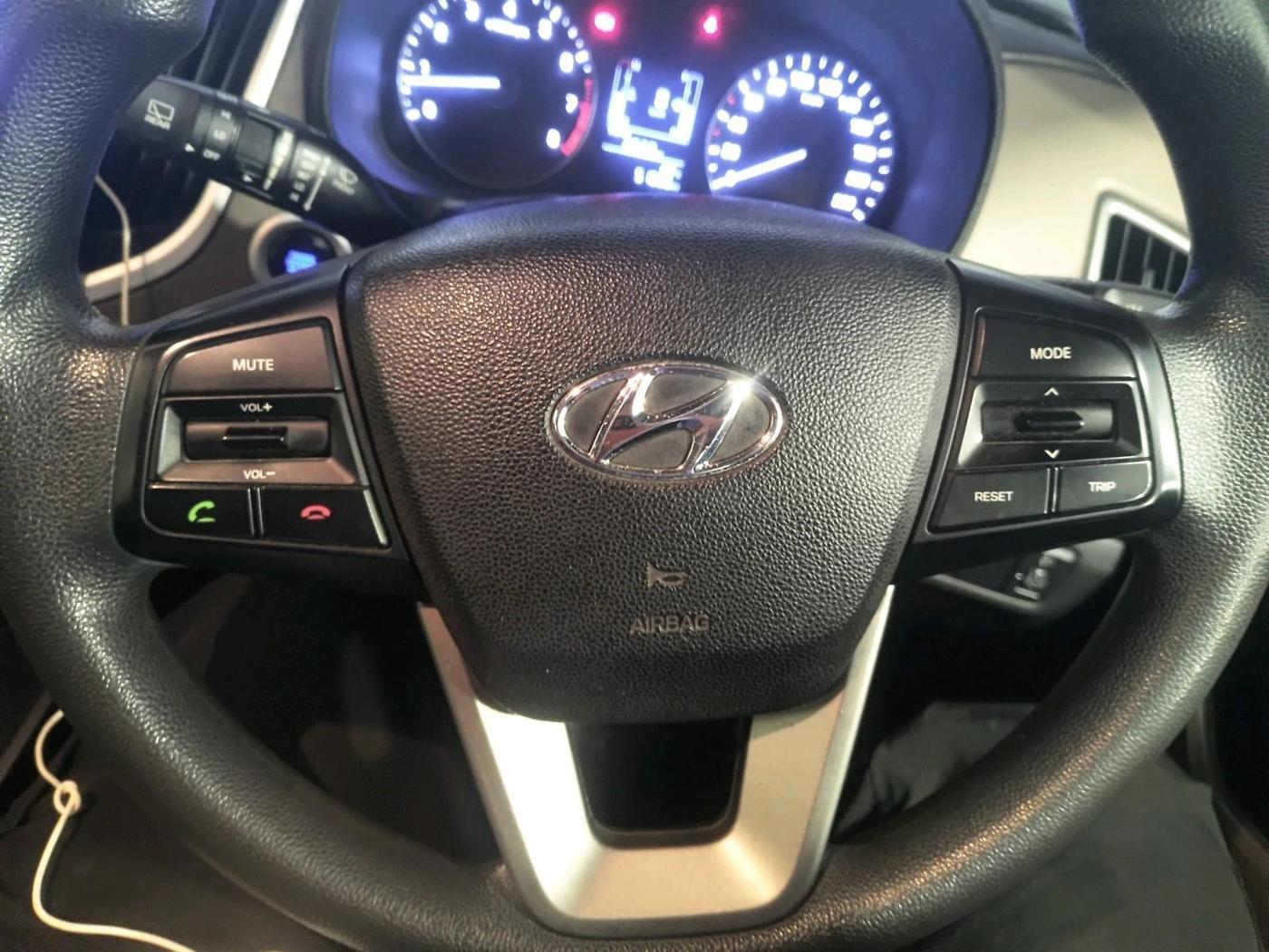 2015 Hyundai Creta SX PLUS 1.6 PETROL, Petrol, Manual, 51,686 km, interior