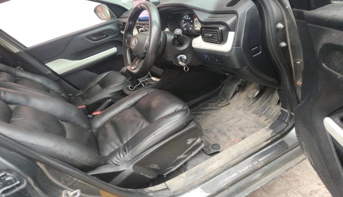 2022 Tata PUNCH PURE MT, CNG, Manual, 37,897 km, interior