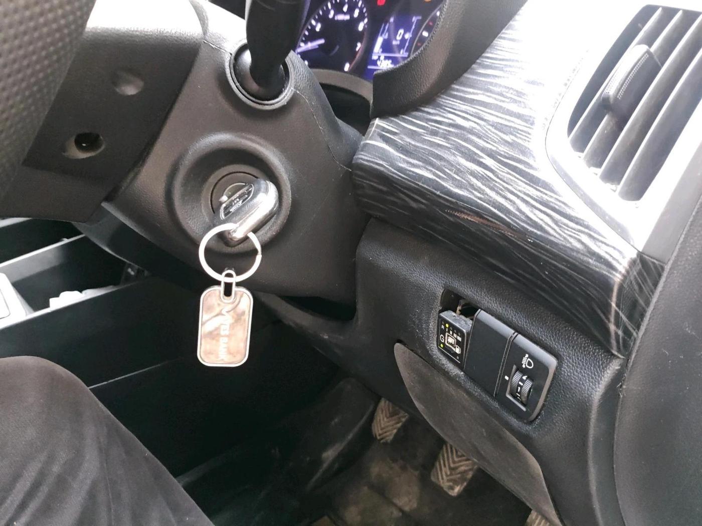 2017 Hyundai Creta E PLUS 1.6 PETROL, CNG, Manual, 1,26,257 km, interior