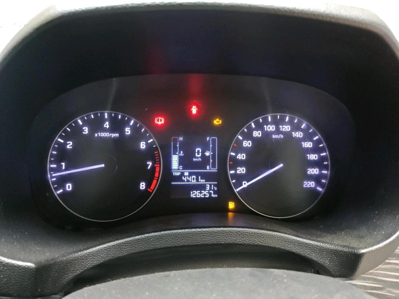 2017 Hyundai Creta E PLUS 1.6 PETROL, CNG, Manual, 1,26,257 km, interior