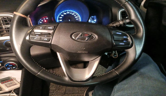 2020 Hyundai VENUE SX 1.0 TURBO, Petrol, Manual, 82,787 km, interior