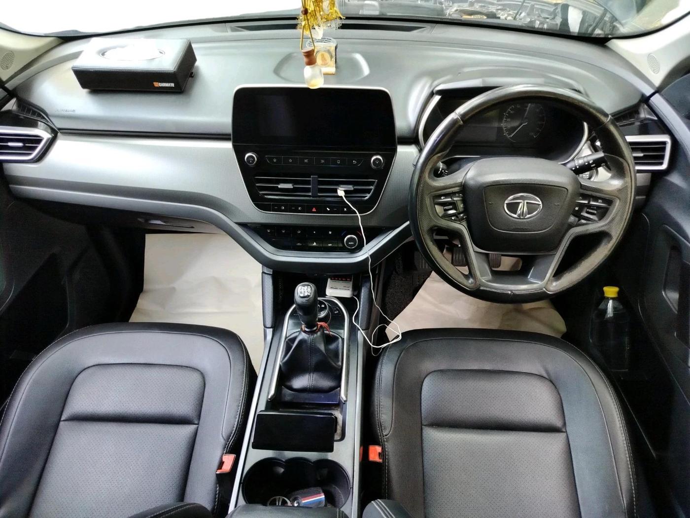2020 Tata Harrier XZ PLUS 2.0L, Diesel, Manual, 1,01,429 km, interior