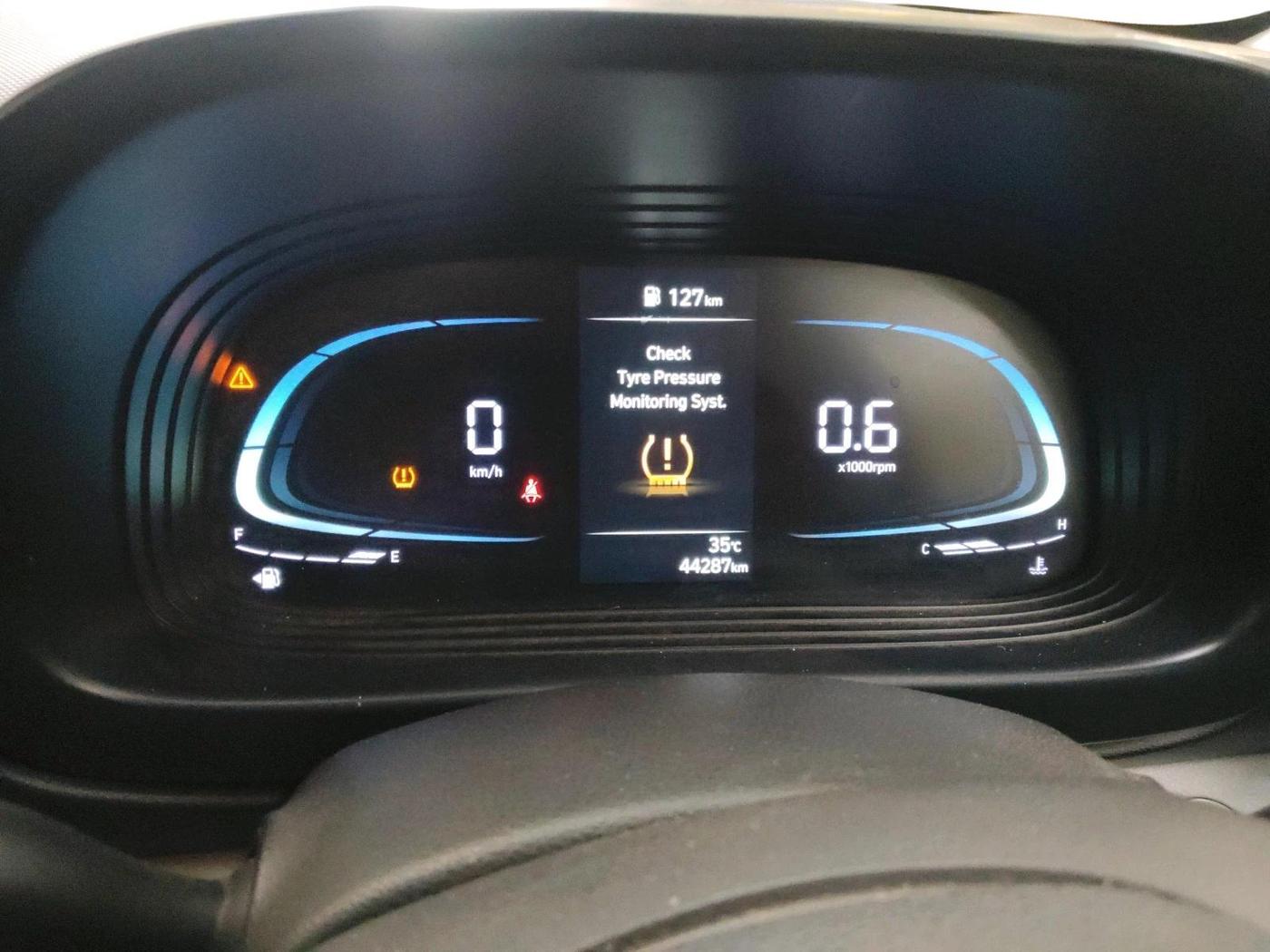 2022 Hyundai VENUE SX 1.2 PETROL, Petrol, Manual, 44,287 km, interior