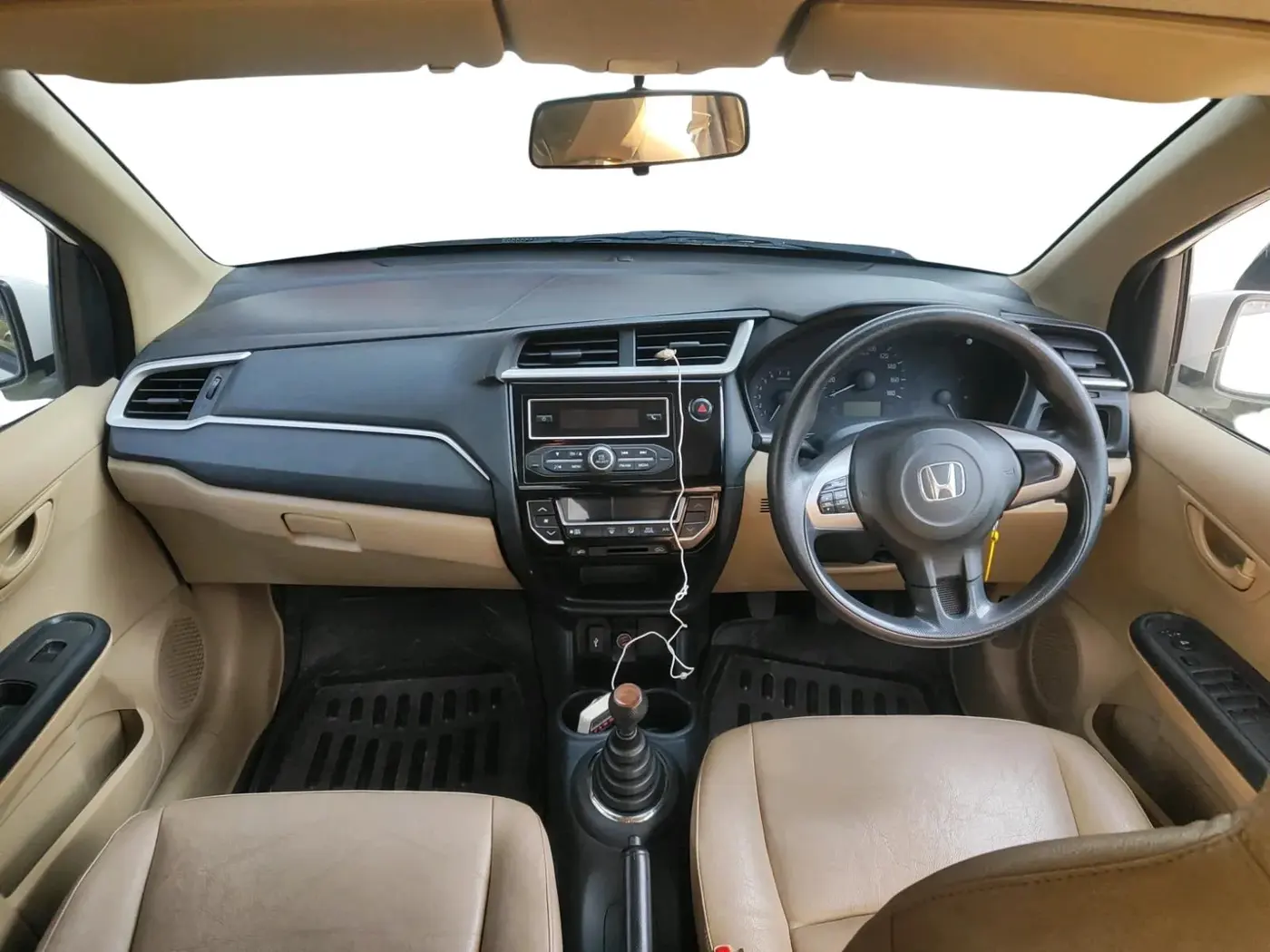 2016 Honda Amaze 1.2L I-VTEC S, Petrol, Manual, 60,500 km, interior