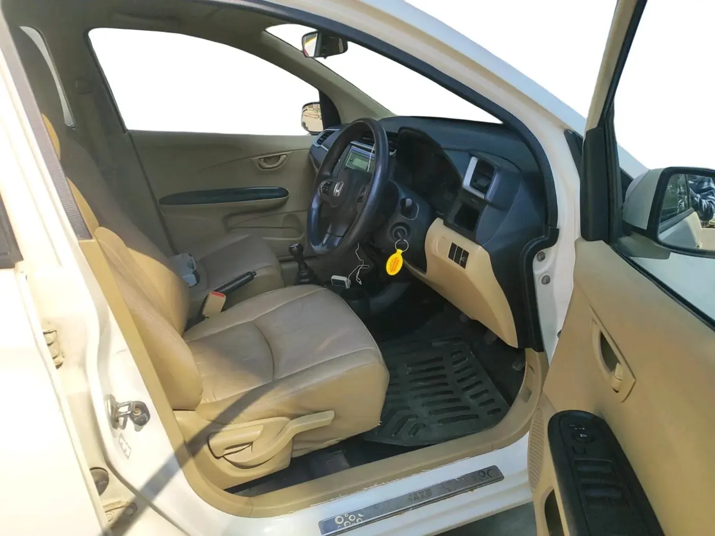 2016 Honda Amaze 1.2L I-VTEC S, Petrol, Manual, 60,500 km, interior