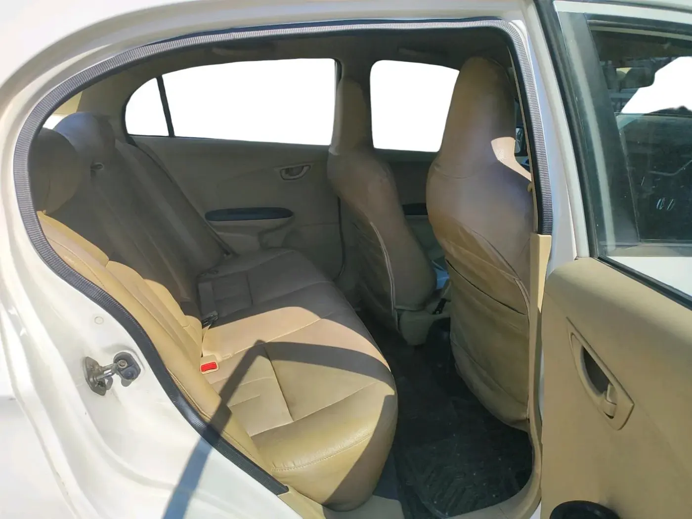 2016 Honda Amaze 1.2L I-VTEC S, Petrol, Manual, 60,500 km, interior