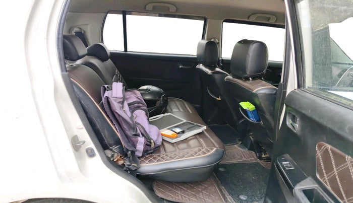 2015 Maruti Wagon R Stingray VXI, CNG, Manual, 70,772 km, interior