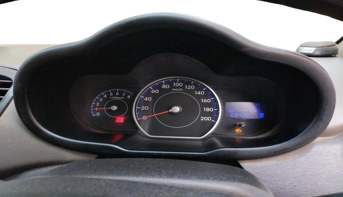 2010 Hyundai i10 MAGNA 1.2, CNG, Manual, 71,000 km, interior