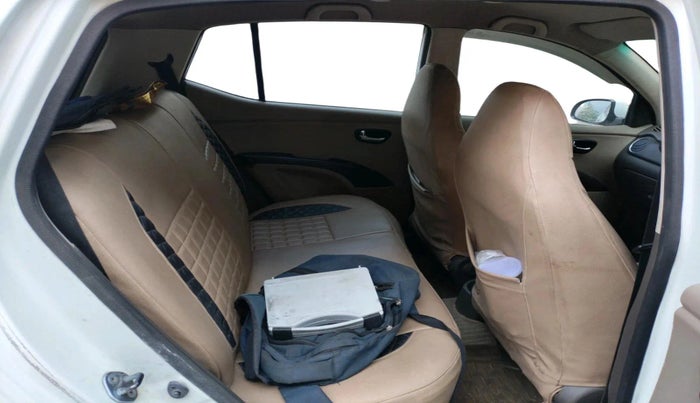 2010 Hyundai i10 MAGNA 1.2, CNG, Manual, 71,000 km, interior