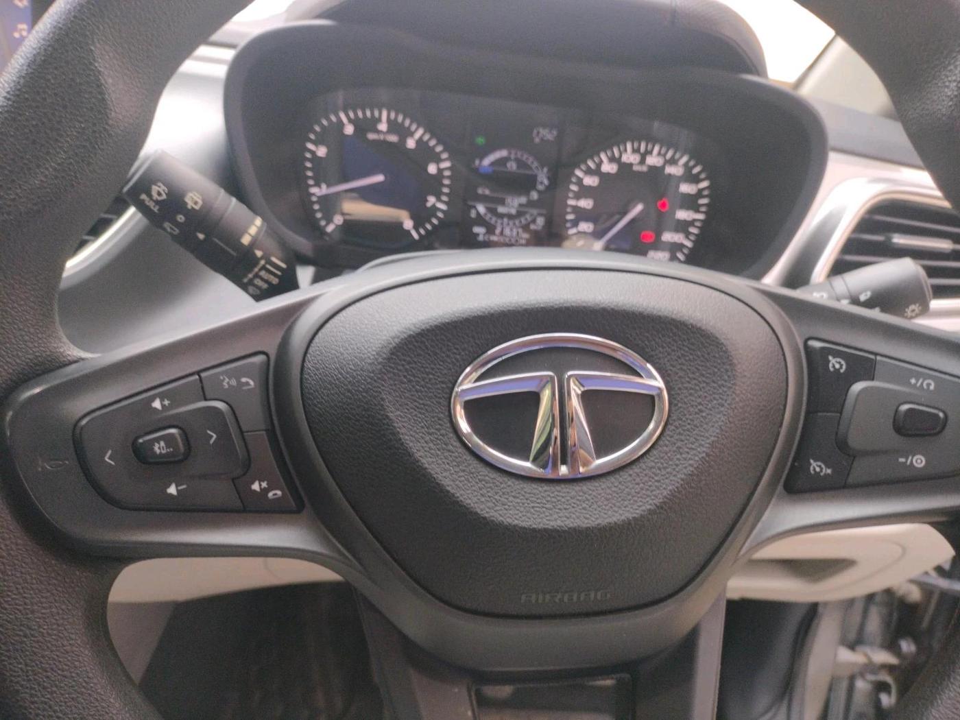 2021 Tata ALTROZ XZ PETROL, Petrol, Manual, 21,637 km, interior