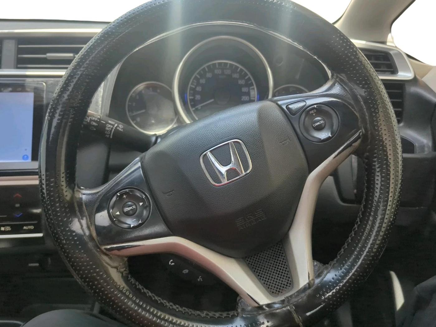 2017 Honda WR-V 1.5L I-DTEC VX MT, Diesel, Manual, 1,55,522 km, interior
