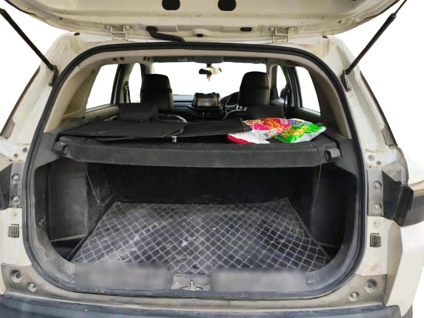 2024 Maruti BREZZA LXI, Petrol, Manual, 44,220 km, exterior