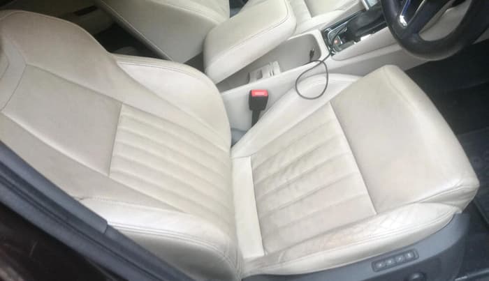 2020 Skoda Karoq STYLE 1.5 TSI AT, Petrol, Automatic, 50,233 km, interior