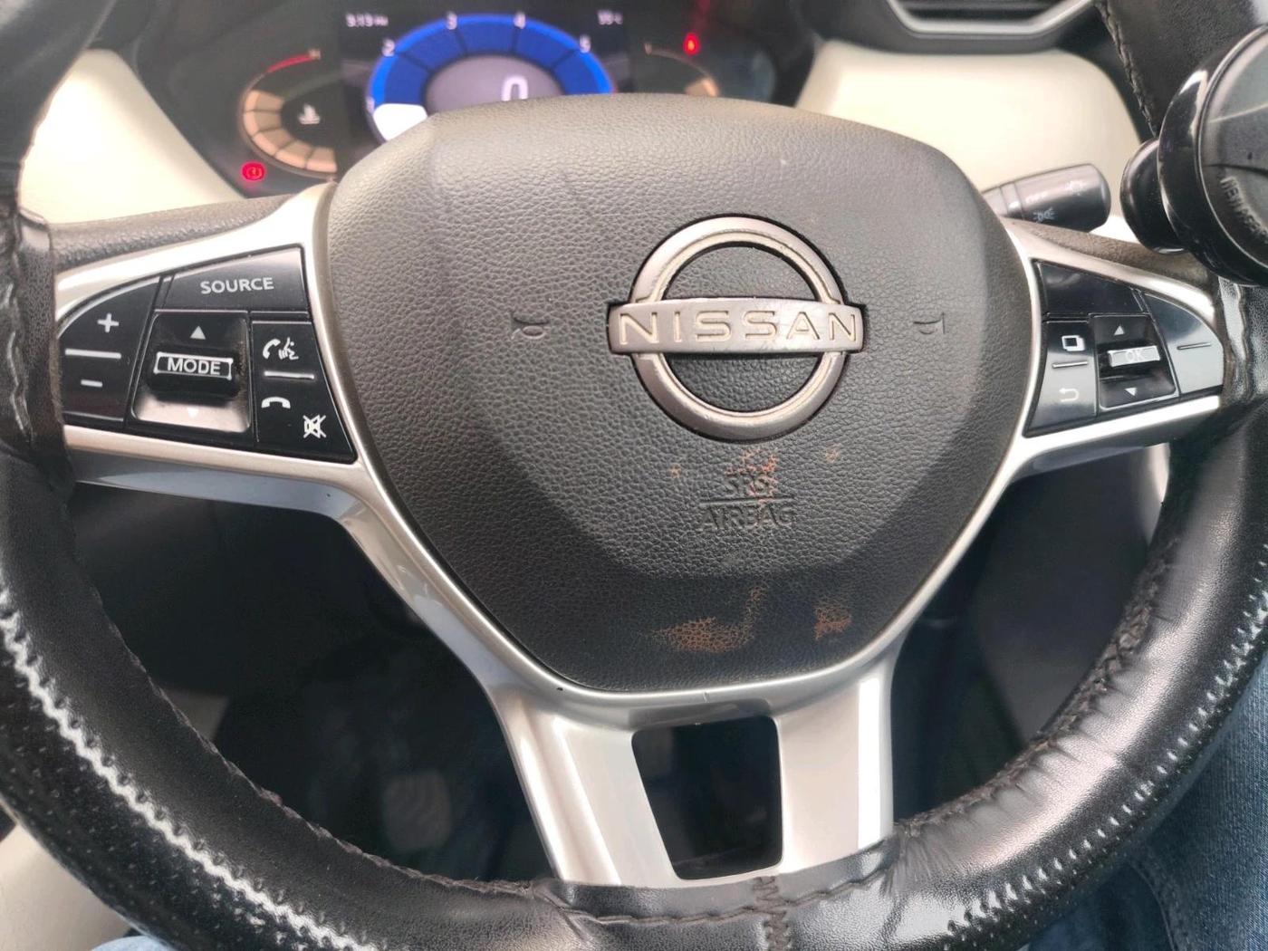2022 Nissan MAGNITE XV MT, Petrol, Manual, 68,868 km, interior