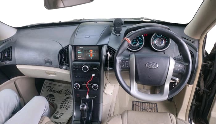 2016 Mahindra XUV500 W8 AT 1.99, Diesel, Automatic, 59,861 km, interior
