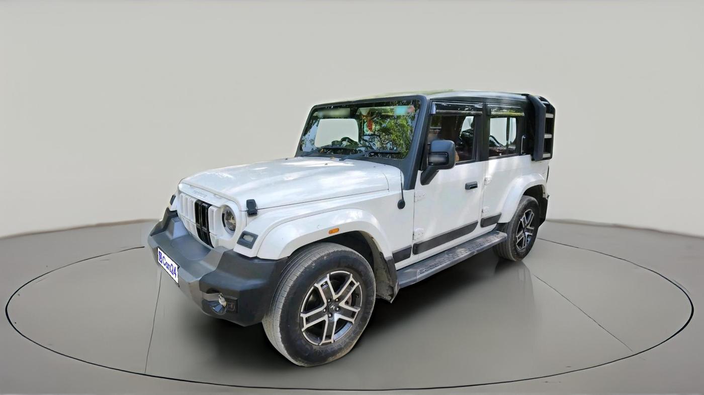 2025 Mahindra Thar Roxx MX3 Petrol AT 2WD, Petrol, Automatic, 16,313 km, exterior