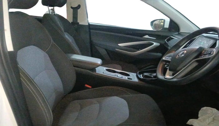 2022 MG HECTOR SHINE 1.5 PETROL TURBO CVT, Petrol, Automatic, 31,059 km, interior